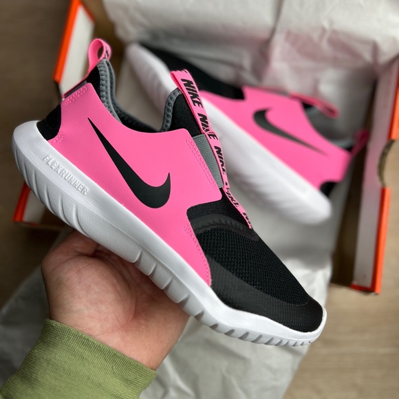 Nike Flex Runner Shoes - NWT - Picture 2 of 8